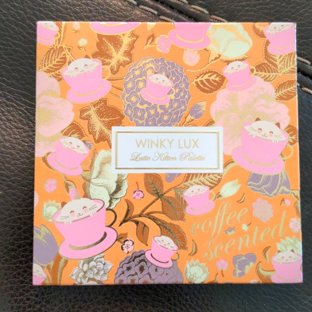 Winky Lux: Latte Kitten Palette